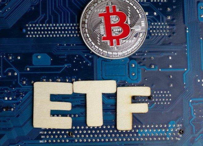 比特币现货ETF投资下滑,但比特币巨鲸暗示牛市即将到来 比特币现货ETF投资下滑,但比特币巨鲸暗示牛市即将到来